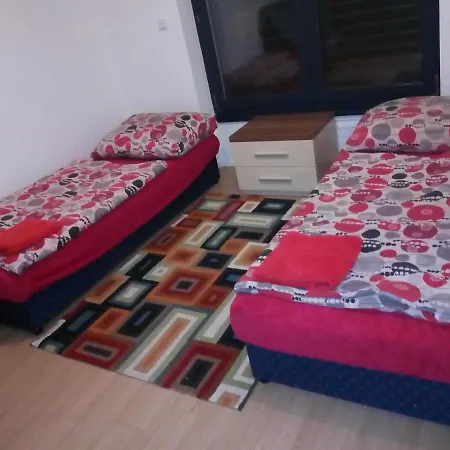 Apartman Stefanikova Zlin Exterior photo