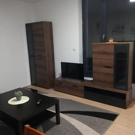 Apartman Stefanikova Zlin Exterior photo