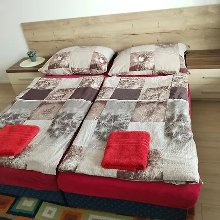 Apartman Stefanikova Zlin Exterior photo