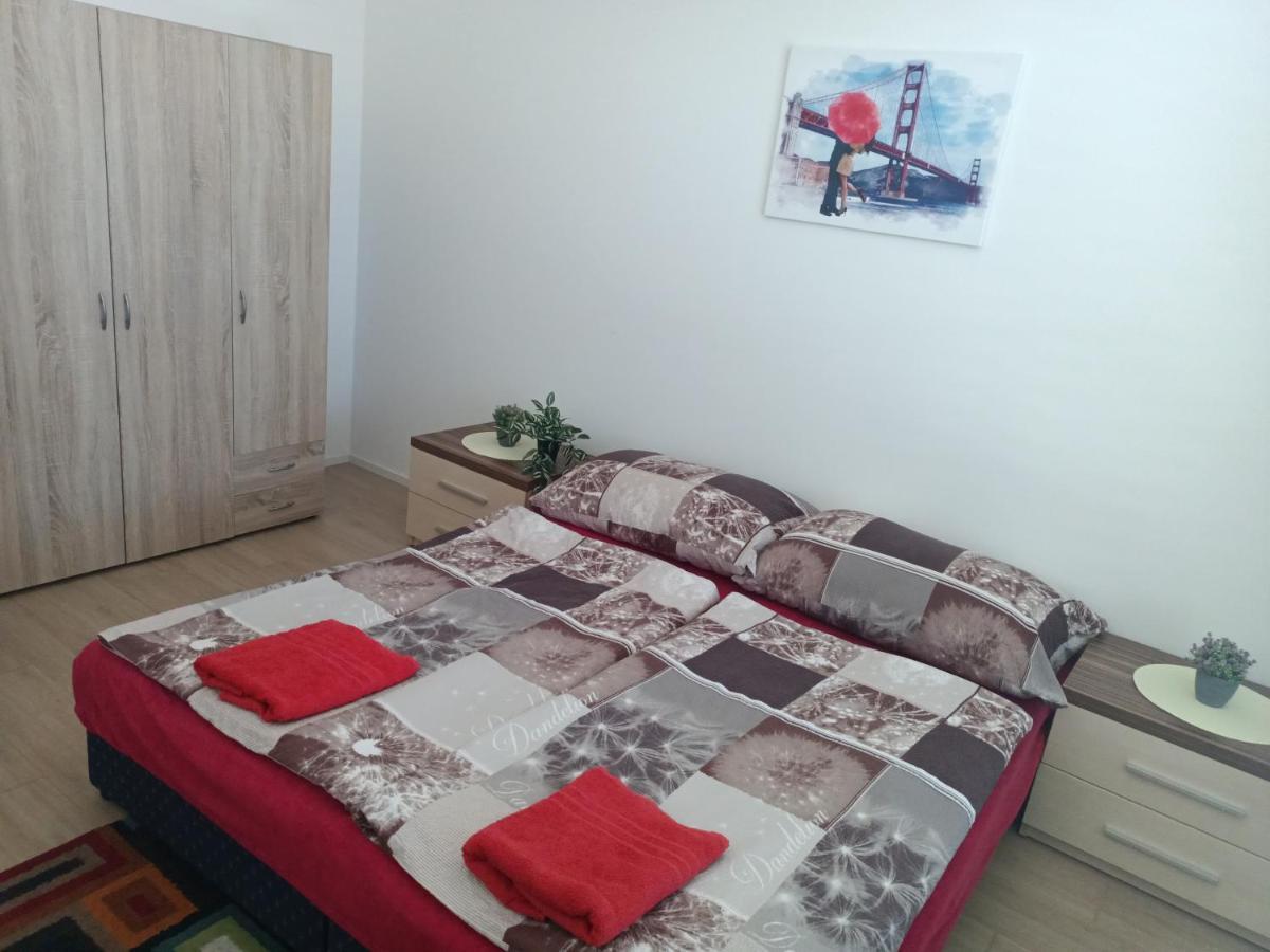 Stefanikova * Zlin
